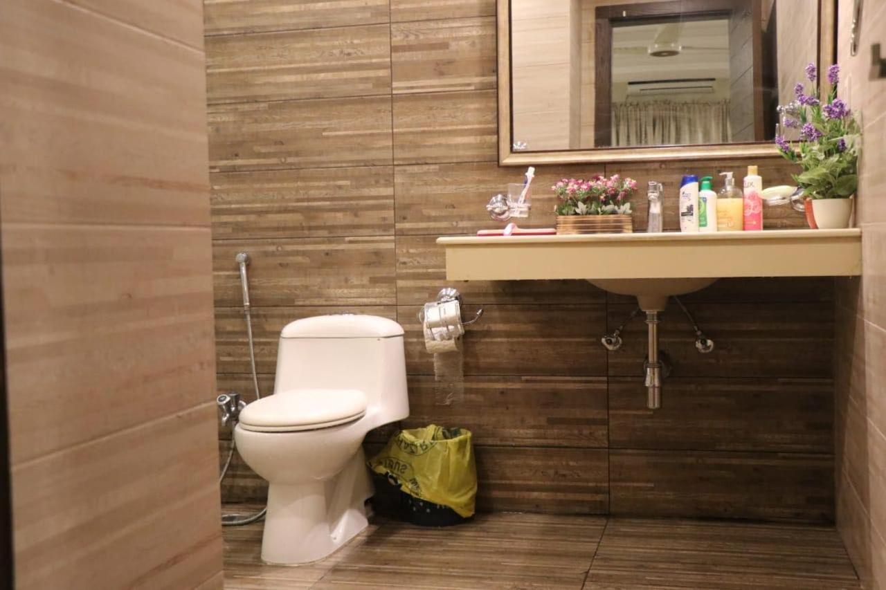 Elegant&Charming One Bed Apartment In Bahria Town Rawalpindi Bagian luar foto